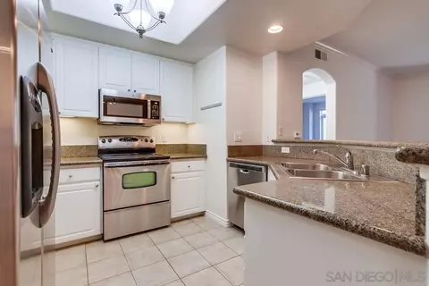 9263 Regents Rd #B206, La Jolla, CA 92037 photo 6