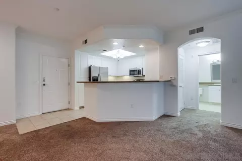 9263 Regents Rd #B206, La Jolla, CA 92037 photo 10