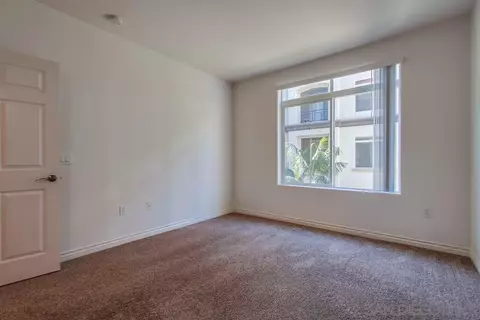 9263 Regents Rd #B206, La Jolla, CA 92037 photo 20