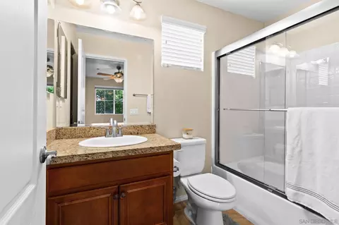 Bath - 25 Via Montisi, Santee, CA 92071 photo 3 of 3