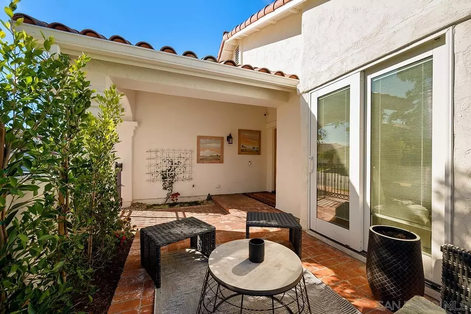 Exterior - 4176 Caminito Terviso, San Diego, CA 92122 photo 13 of 22