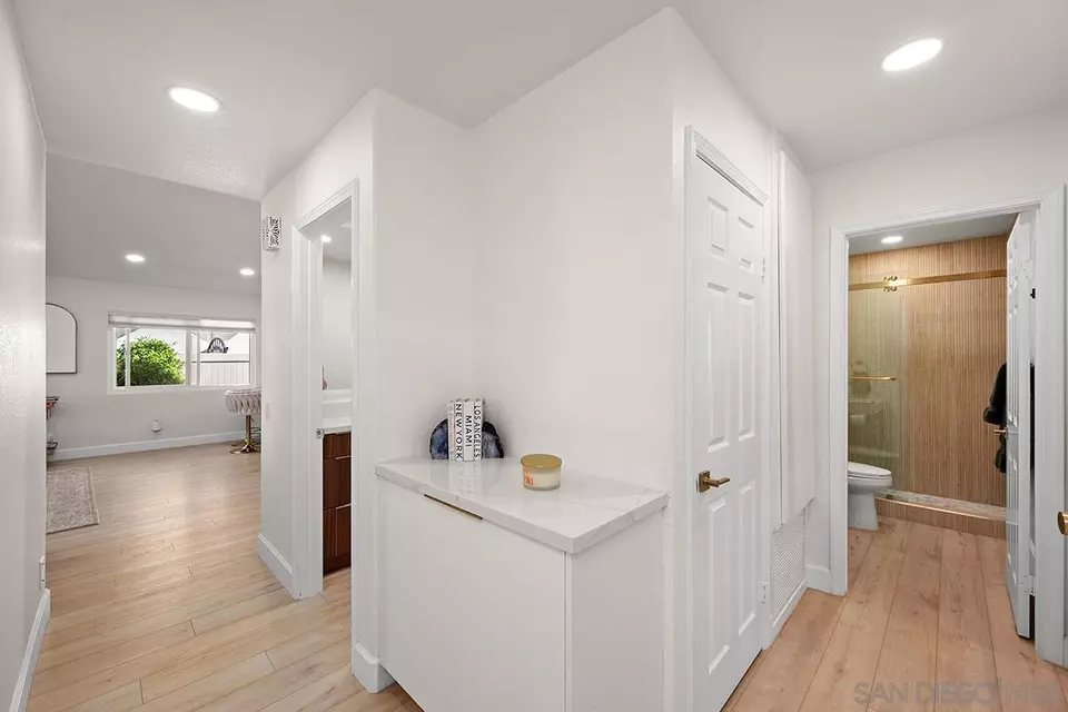 Entry Way - 4176 Caminito Terviso, San Diego, CA 92122 photo 2 of 3