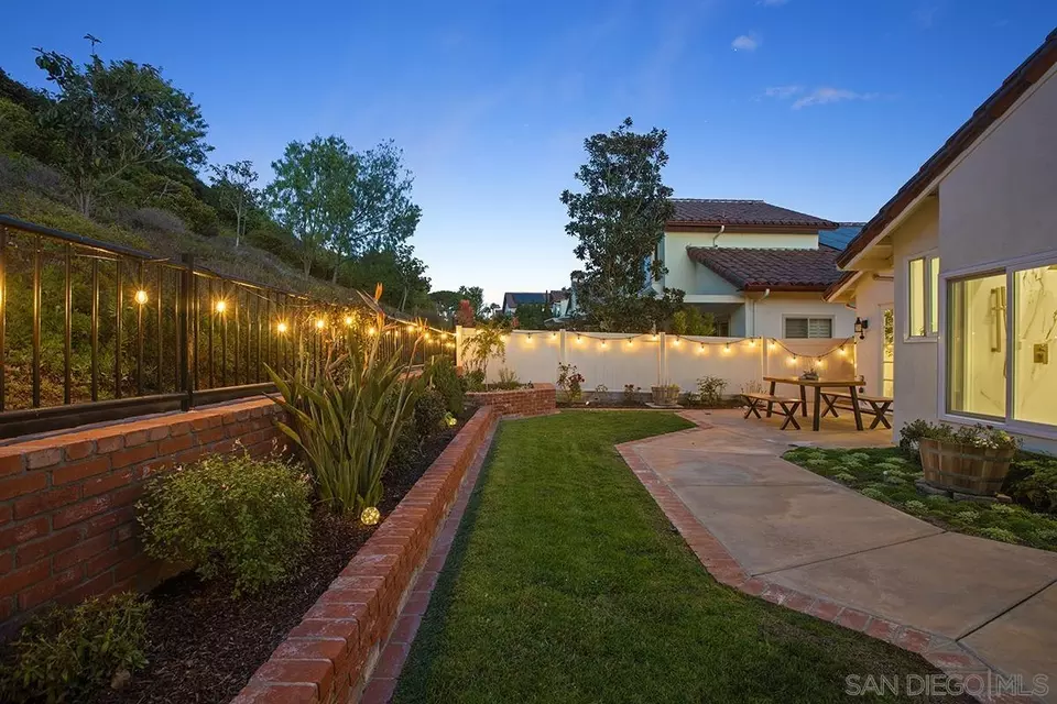 Exterior - 4176 Caminito Terviso, San Diego, CA 92122 photo 17 of 22