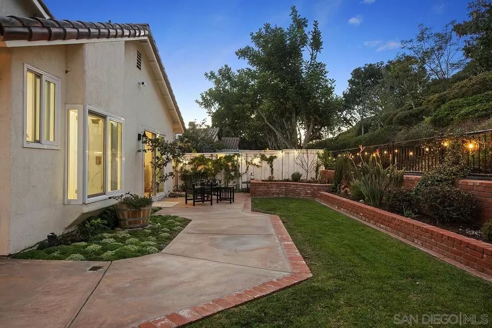 Exterior - 4176 Caminito Terviso, San Diego, CA 92122 photo 19 of 22