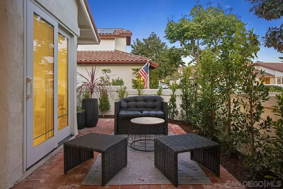 Exterior - 4176 Caminito Terviso, San Diego, CA 92122 photo 3 of 22