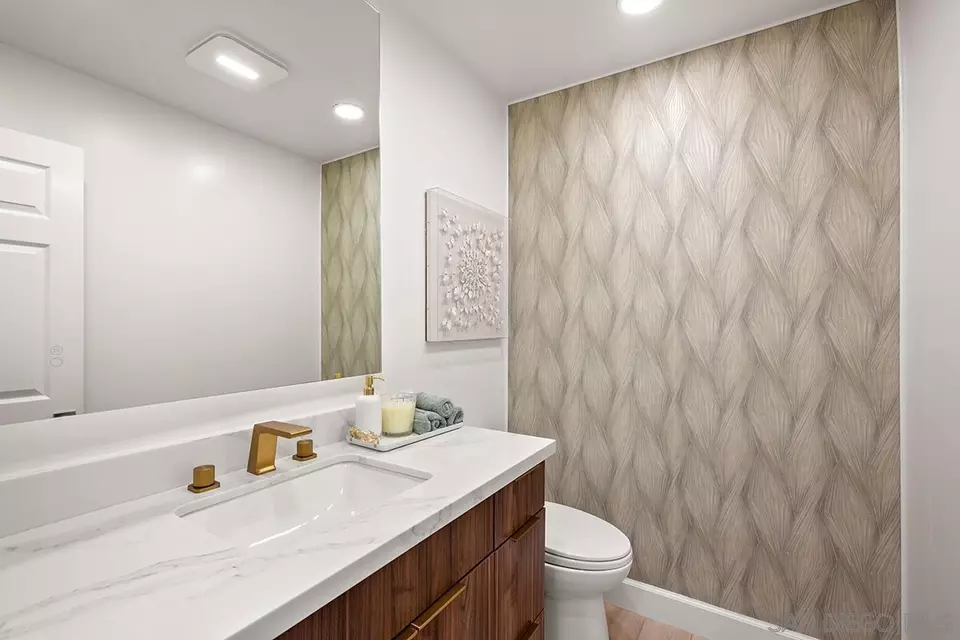 Bath - 4176 Caminito Terviso, San Diego, CA 92122 photo 3 of 6