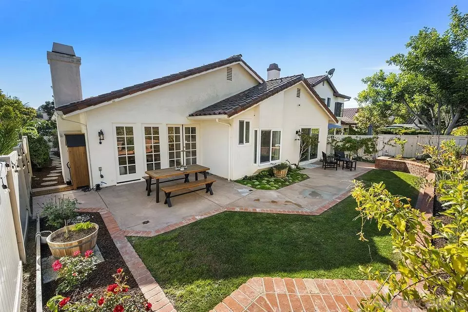 Exterior - 4176 Caminito Terviso, San Diego, CA 92122 photo 4 of 22