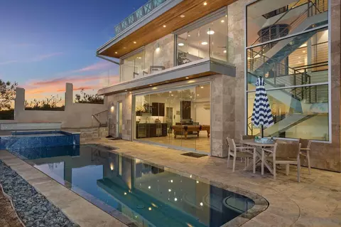 4465 Adams St, Carlsbad, CA 92008
