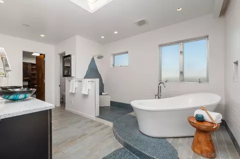 Bath - 4465 Adams St, Carlsbad, CA 92008 photo 1 of 3