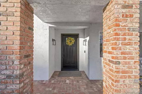 Entry Way - 29680 Avenida Del Sol, Temecula, CA 92591 photo 1 of 2