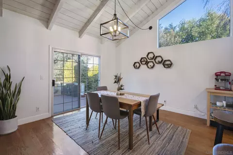Dining - 29680 Avenida Del Sol, Temecula, CA 92591 photo 4 of 4