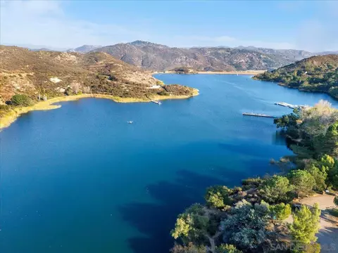 View/Area - 250 Espanas Gln, Escondido, CA 92026 photo 1 of 2
