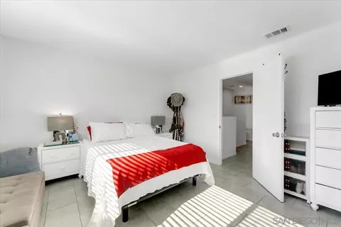 Bedroom - 250 Espanas Gln, Escondido, CA 92026 photo 1 of 4