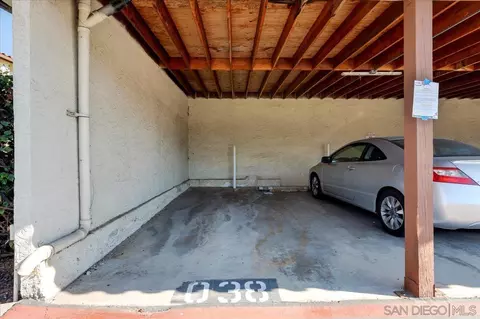 Exterior - 250 Espanas Gln, Escondido, CA 92026 photo 4 of 9