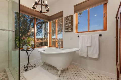 7429 Artesian Rd, San Diego, CA 92127 photo 14