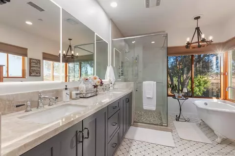 7429 Artesian Rd, San Diego, CA 92127 photo 13