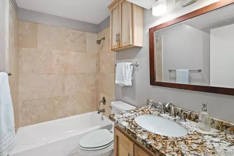 Bath - 5704 Baltimore Dr #320, La Mesa, CA 91942 photo 1 of 1