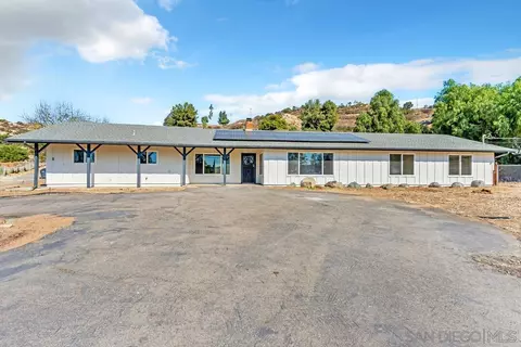 13238 Mapleview, Lakeside, CA 92040 photo 2