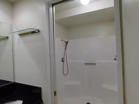 Bath - 28006 Millar St, Highland, CA 92346 photo 5 of 5