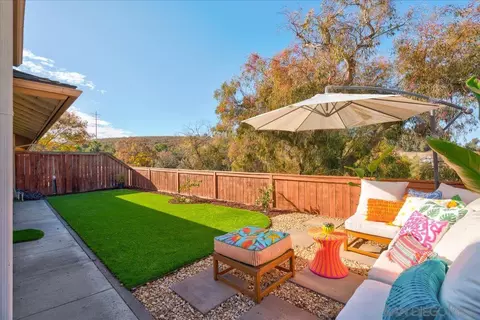 Exterior - 2109 Pepper Tree Pl, Escondido, CA 92026 photo 4 of 5