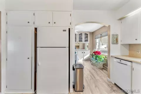 Kitchen - 8301 Mission Gorge Rd #SPC 343, Santee, CA 92071 photo 4 of 4