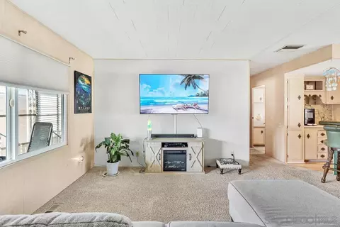 Living - 8301 Mission Gorge Rd #SPC 343, Santee, CA 92071 photo 2 of 5