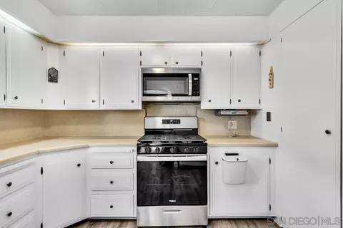 Kitchen - 8301 Mission Gorge Rd #SPC 343, Santee, CA 92071 photo 1 of 4