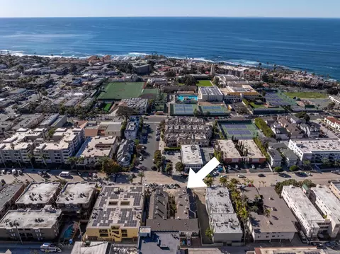 View/Area - 7585 Eads #E, La Jolla, CA 92037 photo 1 of 11
