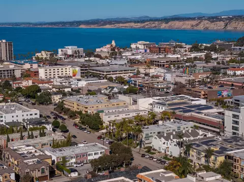 View/Area - 7585 Eads #E, La Jolla, CA 92037 photo 4 of 11