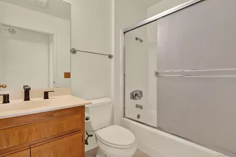 Bath - 12710 Lakeshore #B, Lakeside, CA 92040 photo 1 of 1