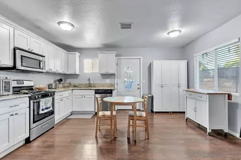 9070 1st St, Santee, CA 92071 photo 2