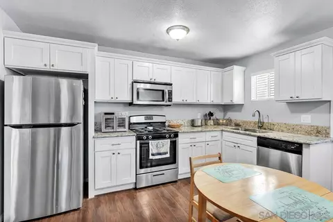 9070 1st St, Santee, CA 92071 photo 3