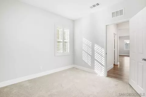 10644 Busch St, Spring Valley, CA 91978 photo 8