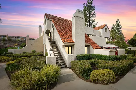 11865 Caminito Ronaldo #201, San Diego, CA 92128
