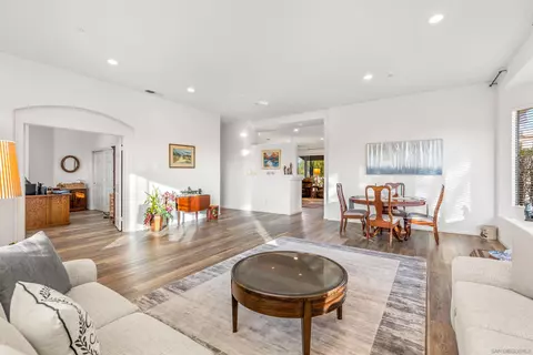 Living - 3640 Genista Pl, Fallbrook, CA 92028 photo 3 of 4