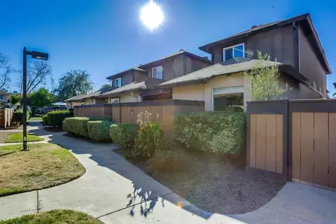 9609 Kumquat Dr, Lakeside, CA 92040