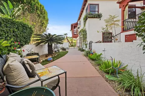 8049 Prospect Way, La Mesa, CA 91941 photo 2