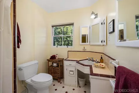 8049 Prospect Way, La Mesa, CA 91941 photo 17
