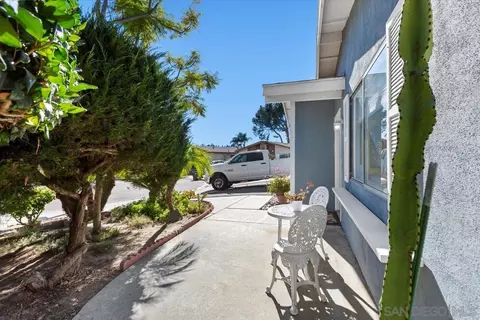 3271 Navigator Cir, Oceanside, CA 92056 photo 5