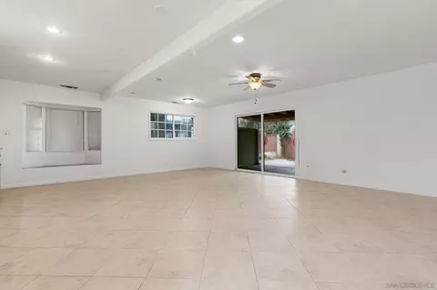 Living - 809 Aster St, Escondido, CA 92027 photo 1 of 3