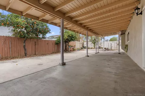 Exterior - 809 Aster St, Escondido, CA 92027 photo 4 of 4