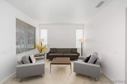 Living - 2503 Aurora Ln, Simi Valley, CA 93063 photo 2 of 5