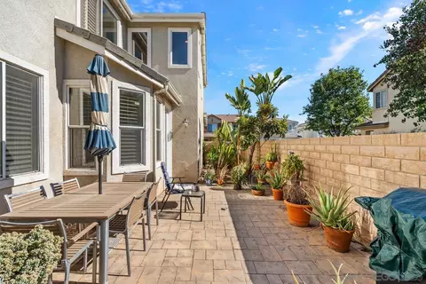 Exterior - 2503 Aurora Ln, Simi Valley, CA 93063 photo 8 of 13