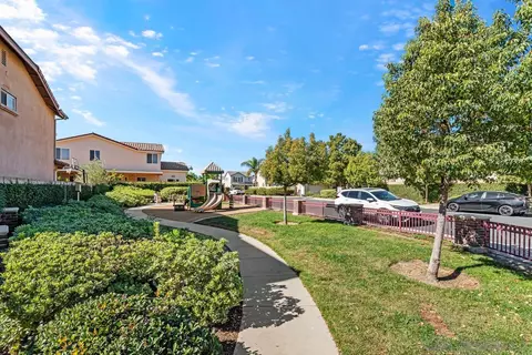 Exterior - 2503 Aurora Ln, Simi Valley, CA 93063 photo 11 of 13