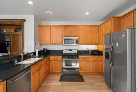 Kitchen - 2503 Aurora Ln, Simi Valley, CA 93063 photo 3 of 3