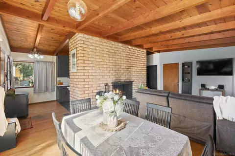 Dining - 1752 Via Entrada, Fallbrook, CA 92028 photo 1 of 2