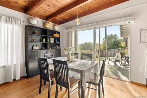 Dining - 1752 Via Entrada, Fallbrook, CA 92028 photo 2 of 2
