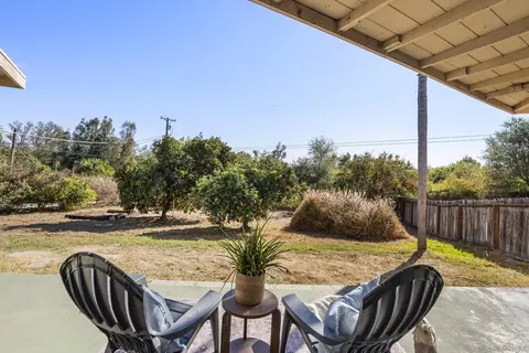 Exterior - 1752 Via Entrada, Fallbrook, CA 92028 photo 2 of 3