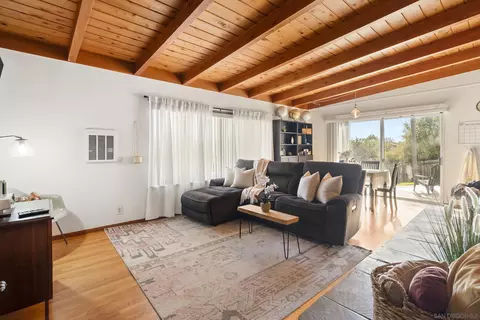Living - 1752 Via Entrada, Fallbrook, CA 92028 photo 2 of 2
