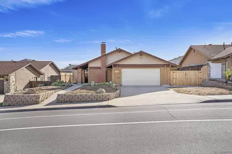 10813 El Nopal, Santee, CA 92071 photo 4